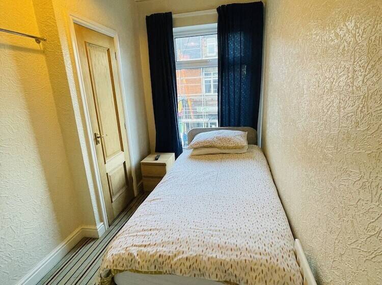 Bed and Breakfast The Roadhouse