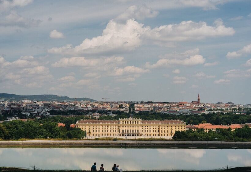 호텔 Indigo Vienna Naschmarkt, An Ihg