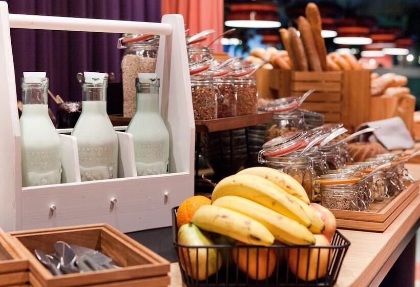 호텔 Indigo Vienna Naschmarkt, An Ihg