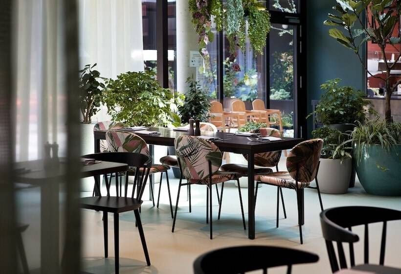 호텔 Indigo Vienna Naschmarkt, An Ihg