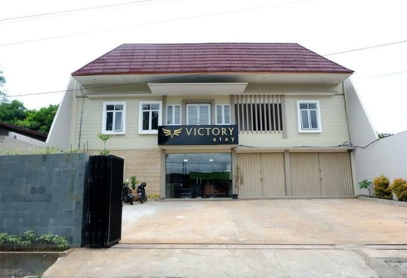 Отель Victory Stay