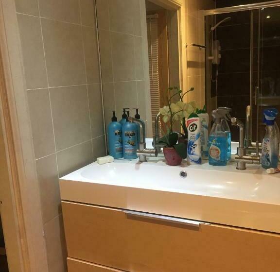 פנסיון 39 Constitution Street