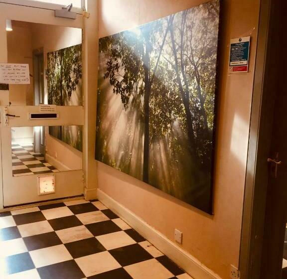 פנסיון 39 Constitution Street