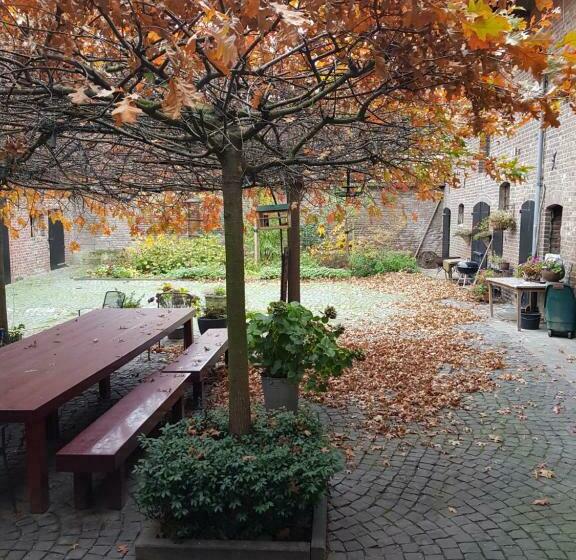 B & B Bonvert