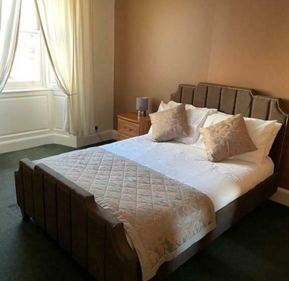 ベッドアンドブレックファースト Belton House Holiday Home