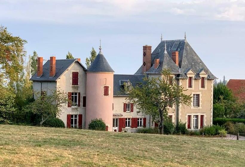 住宿加早餐  Chateau De La Combe Suites
