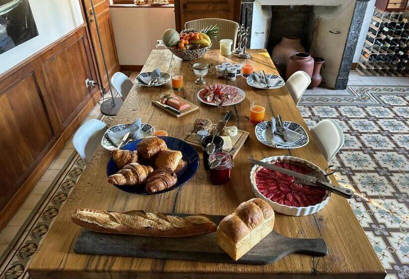 Bed and Breakfast Le Domaine Des Volets Bleus