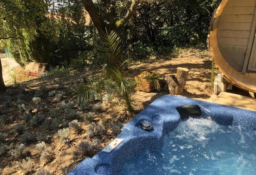 Bed and Breakfast Les Horizons 800m Centre Ville Nyons Piscine Chauffée