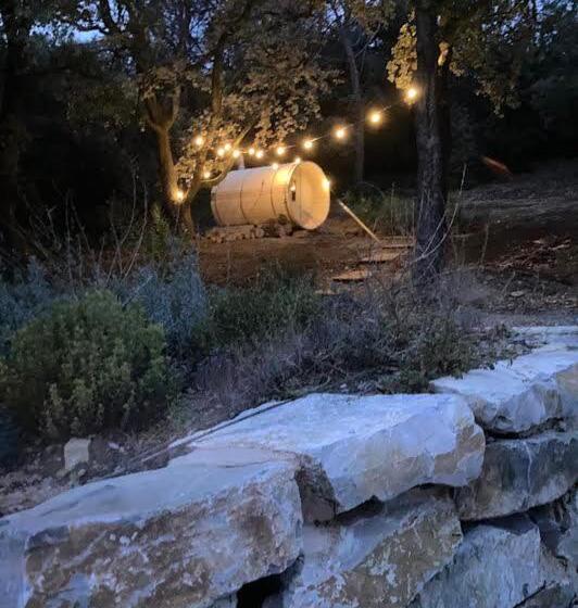 Bed and Breakfast Les Horizons 800m Centre Ville Nyons Piscine Chauffée