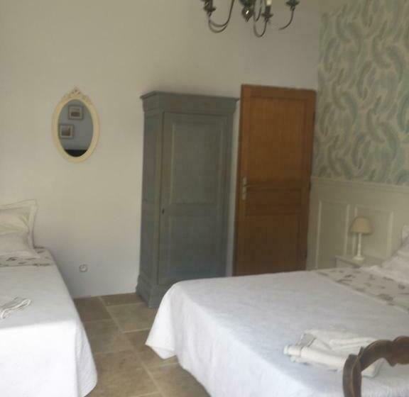 مبيت وإفطار Les Olivades