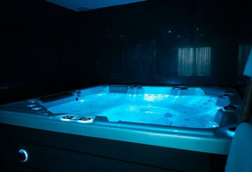 צימר Love Night Marseille Jacuzzi