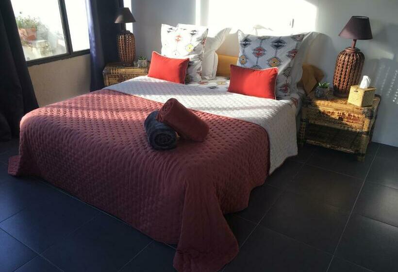 住宿加早餐  Mas De La Butte Blanche