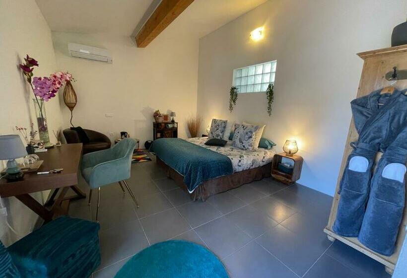 住宿加早餐  Mas De La Butte Blanche