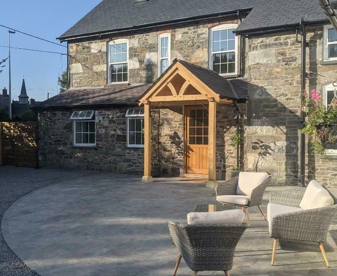 Cambrian House B & B