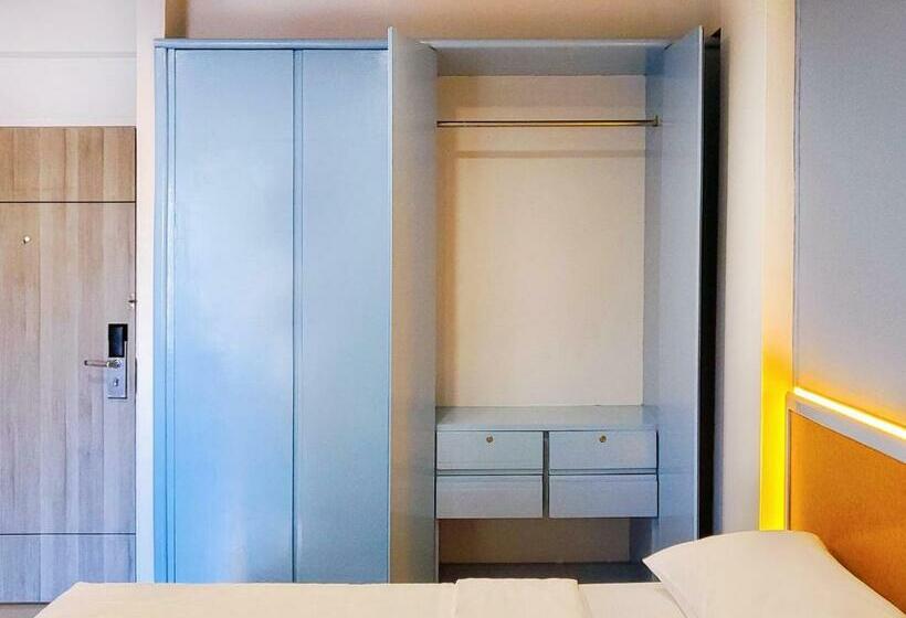 Chateau Hotel & Apartments