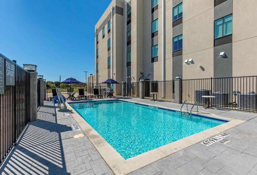בית מלון כפרי Comfort Inn & Suites Balch Springs  Se Dallas