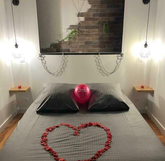 Отель La Suite Grenoble Spa Jacuzzi Et Sauna Privatif