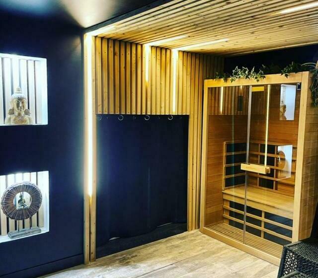 Отель La Suite Grenoble Spa Jacuzzi Et Sauna Privatif