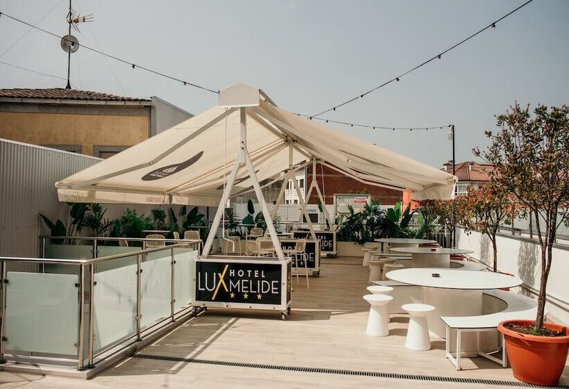 هتل Lux Melide