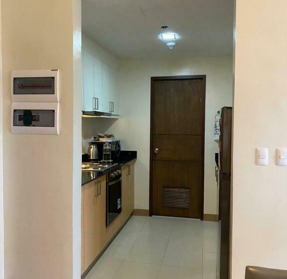2 Br Corner Executive Suite At Lafayette Park Square Megaworld Blvd Unit 5h