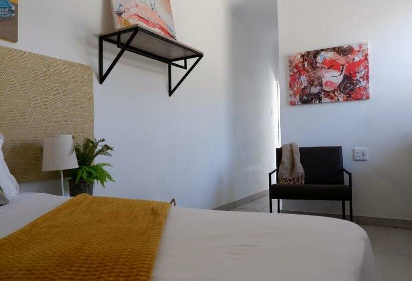 ペンション 24 On York Guesthouse