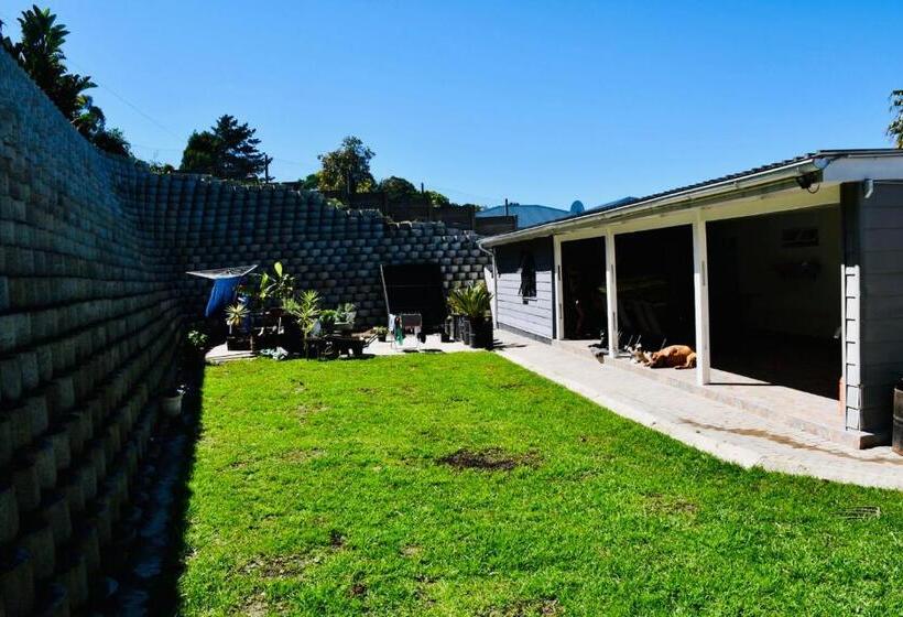 פנסיון Friendz Guesthouse