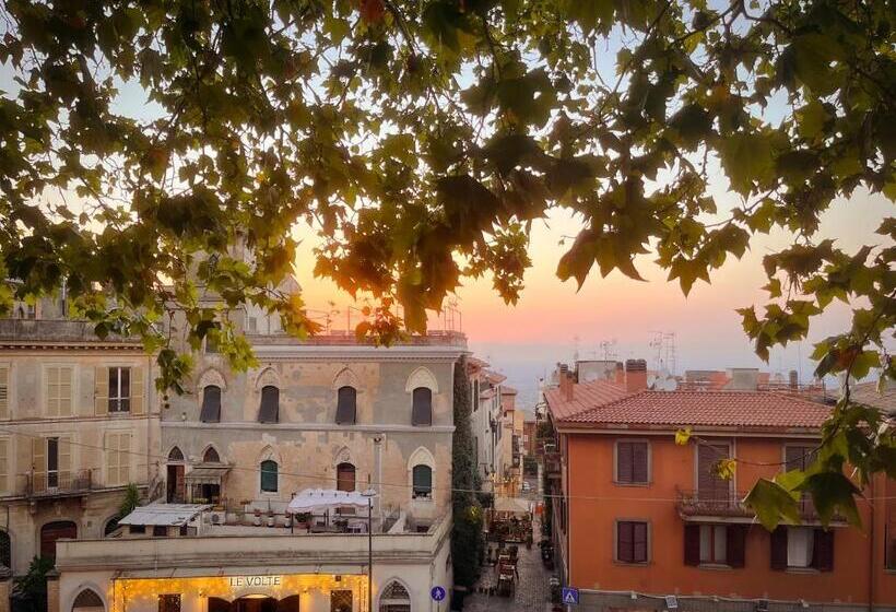 ペンション Homescape Frascati