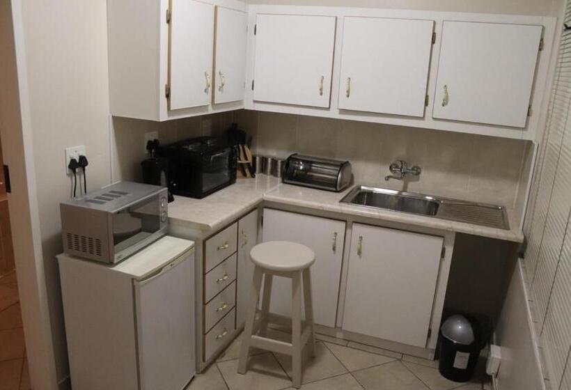 ペンション La Capucine