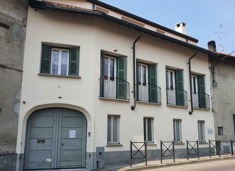 Пансион Malpensa   Independent Double Room & Bathroom