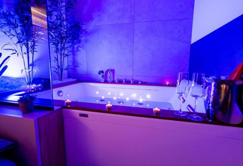 פנסיון Mc Suite Relax