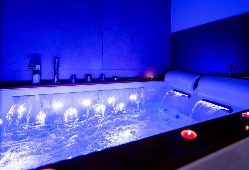 פנסיון Mc Suite Relax