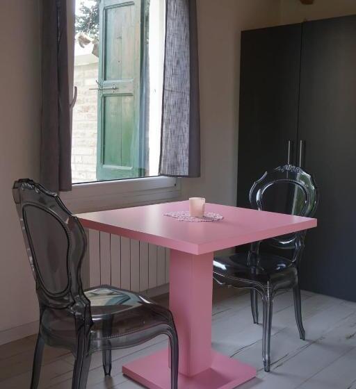 פנסיון Notte Rosa Suites & Relax