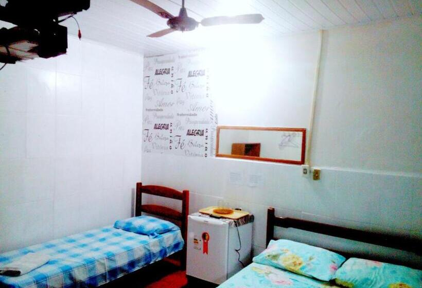 پانسیون Shark Tubarao Suites Central Area