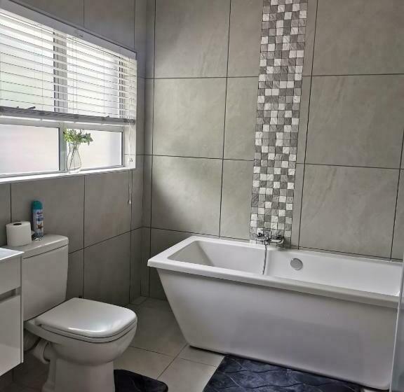 بنسيون Utopia Guest House