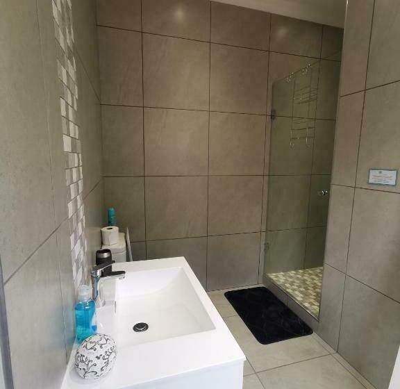 بنسيون Utopia Guest House