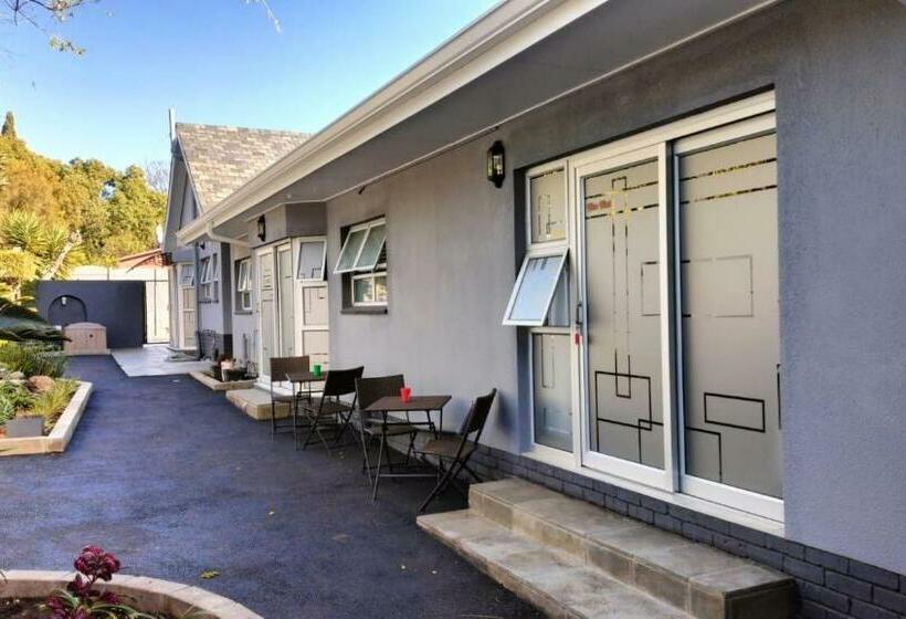 بنسيون Utopia Guest House