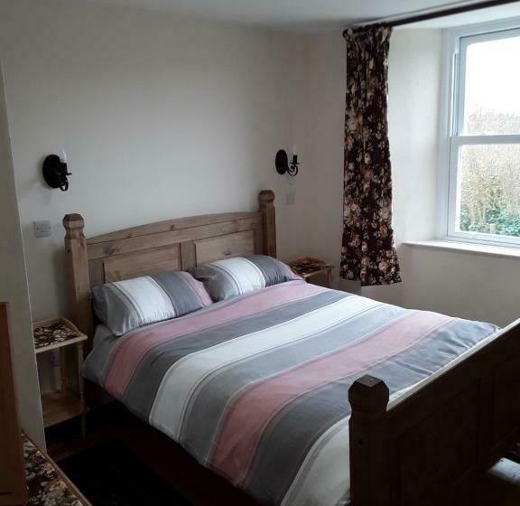 Sharlands Farm Bed And Breakfast