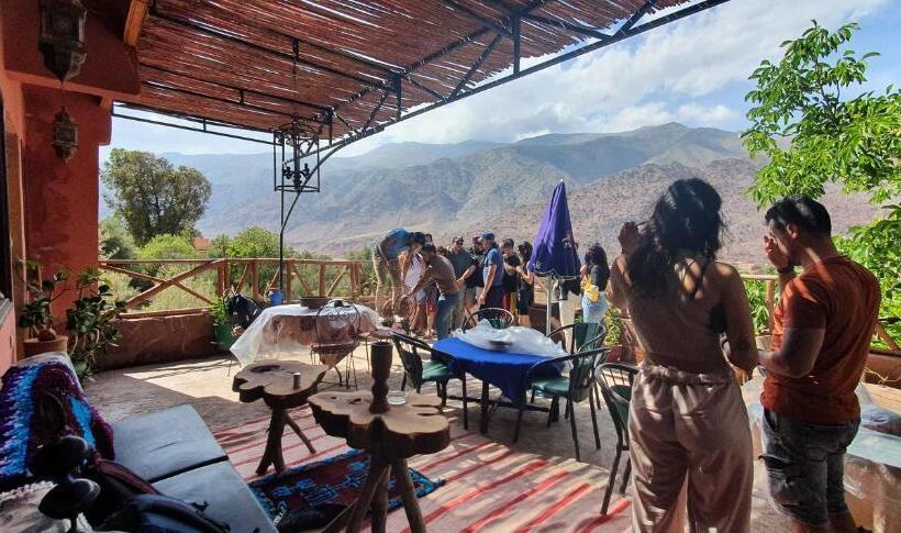 هاستل Chez Imnir