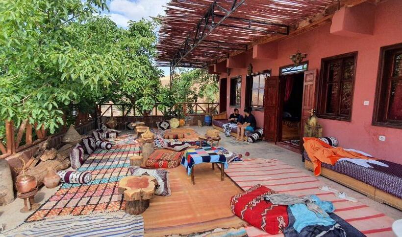 هاستل Chez Imnir