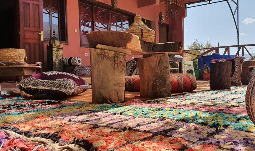 هاستل Chez Imnir