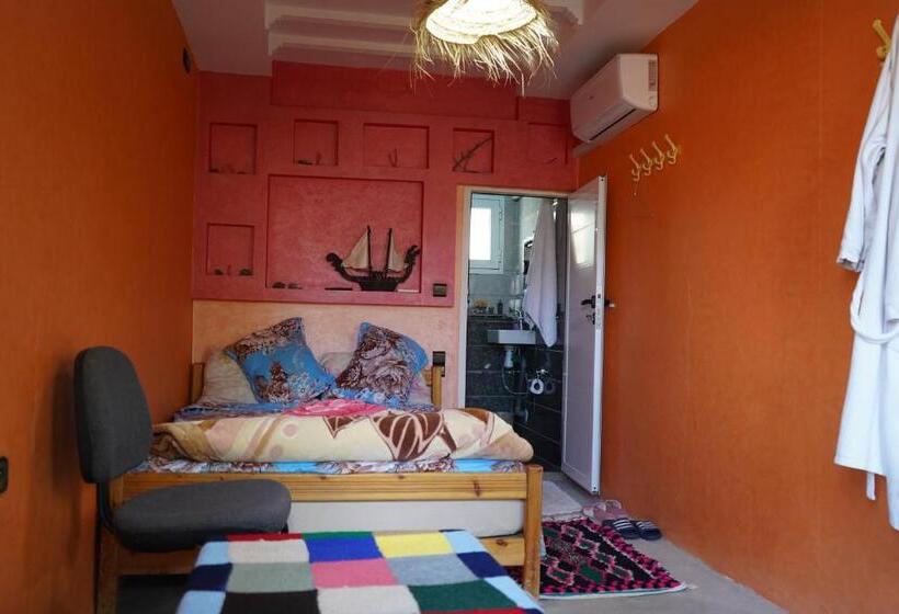 هاستل Chez Imnir