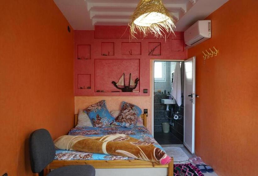 هاستل Chez Imnir