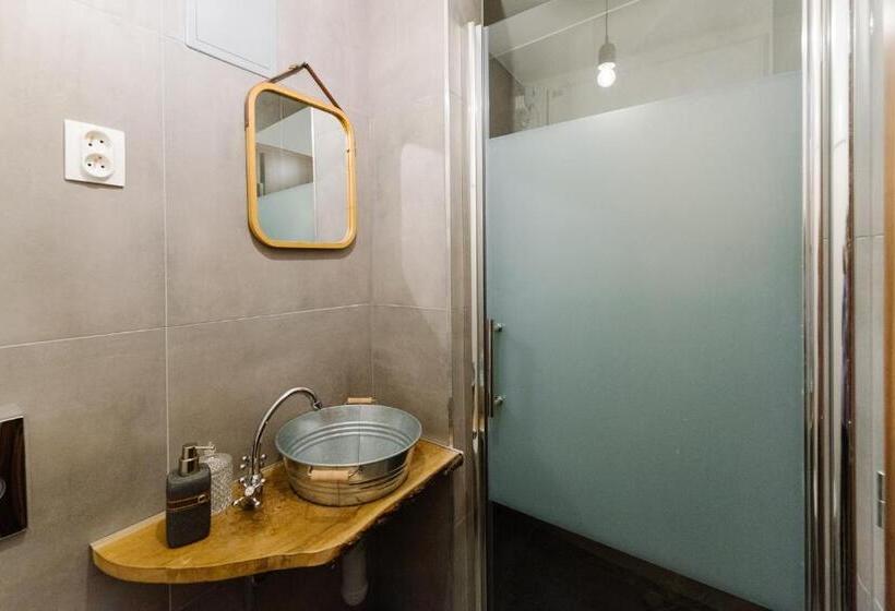 هاستل Petra Inn Apartments In Historical Palace Bratislava