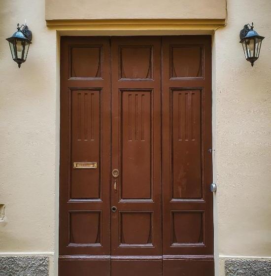 Auberge Hôtelière The Host   Web Check In