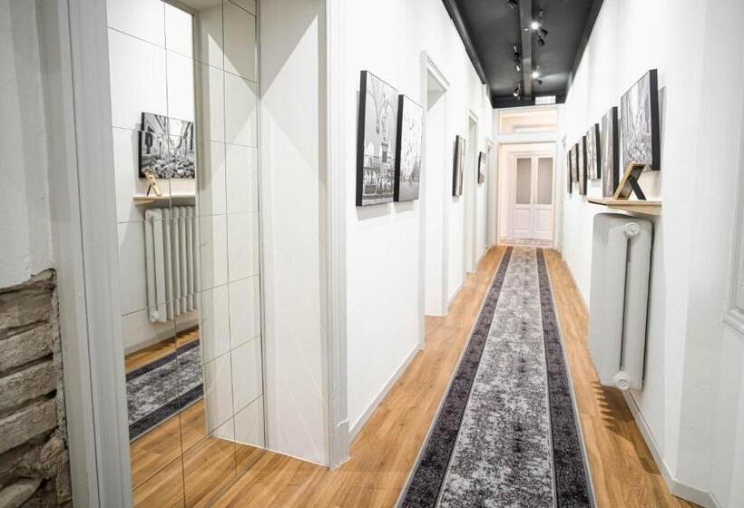 Auberge Hôtelière The Host   Web Check In