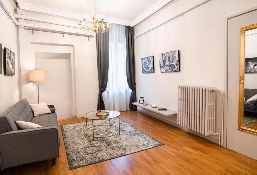 Auberge Hôtelière The Host   Web Check In