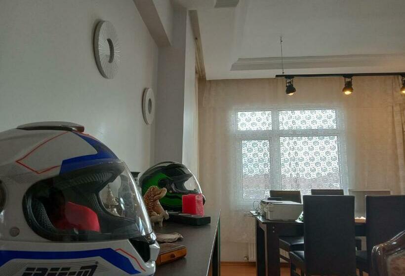 ベッドアンドブレックファースト Single Room, одноместная комната в доме, Chambre D Une Personne, Habitación Individual