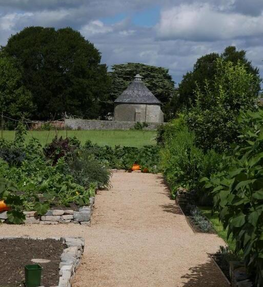 مبيت وإفطار The Potting Shed, Self Contained, Detached Retreat In Shapwick Village