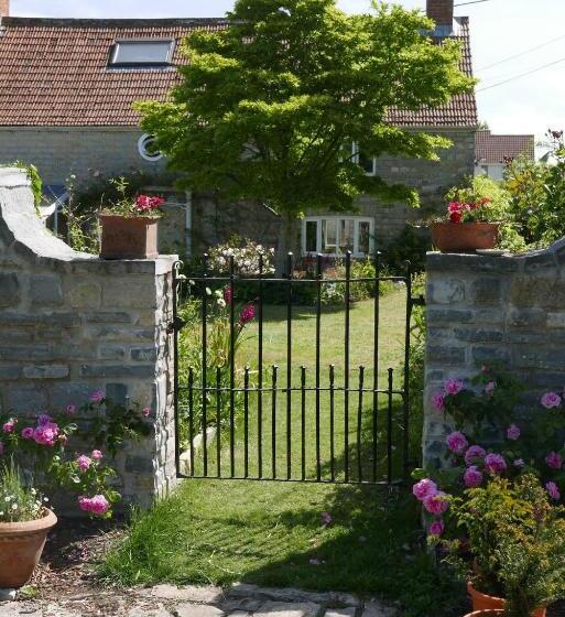 مبيت وإفطار The Potting Shed, Self Contained, Detached Retreat In Shapwick Village