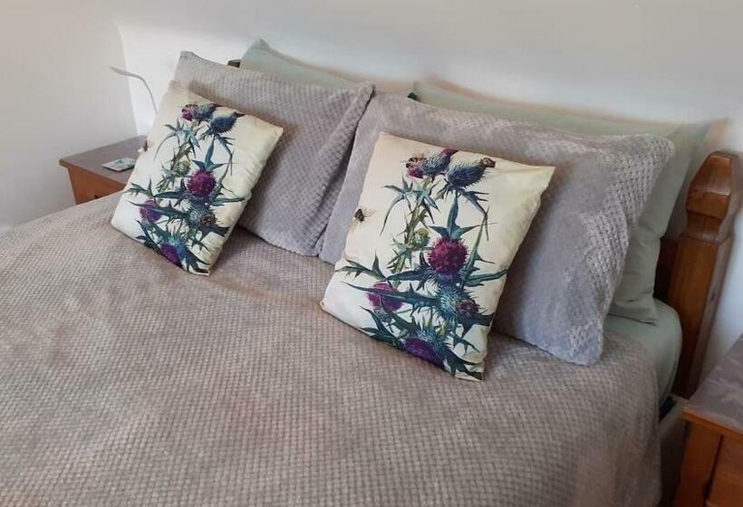 Bed and Breakfast Tigh Quiraing Heather